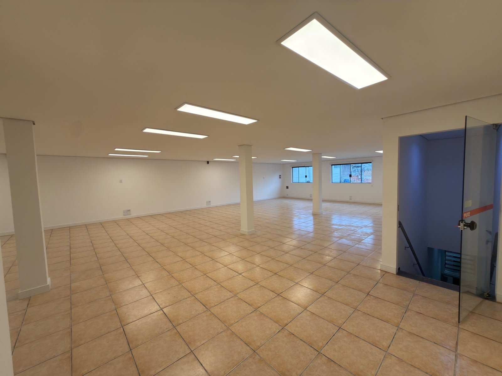 Sala Comercial Para alugar em Cidade Intercap - AP0249